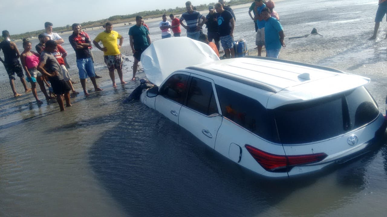 [Edição170919]Caminhonete será retirada por guincho após 48h em Panaquatira