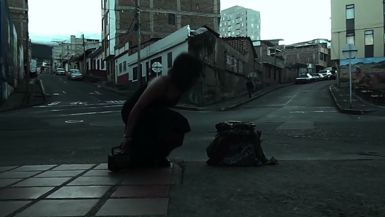 DEMASIADO JOVEN PARA VIVIR (shortfilm)