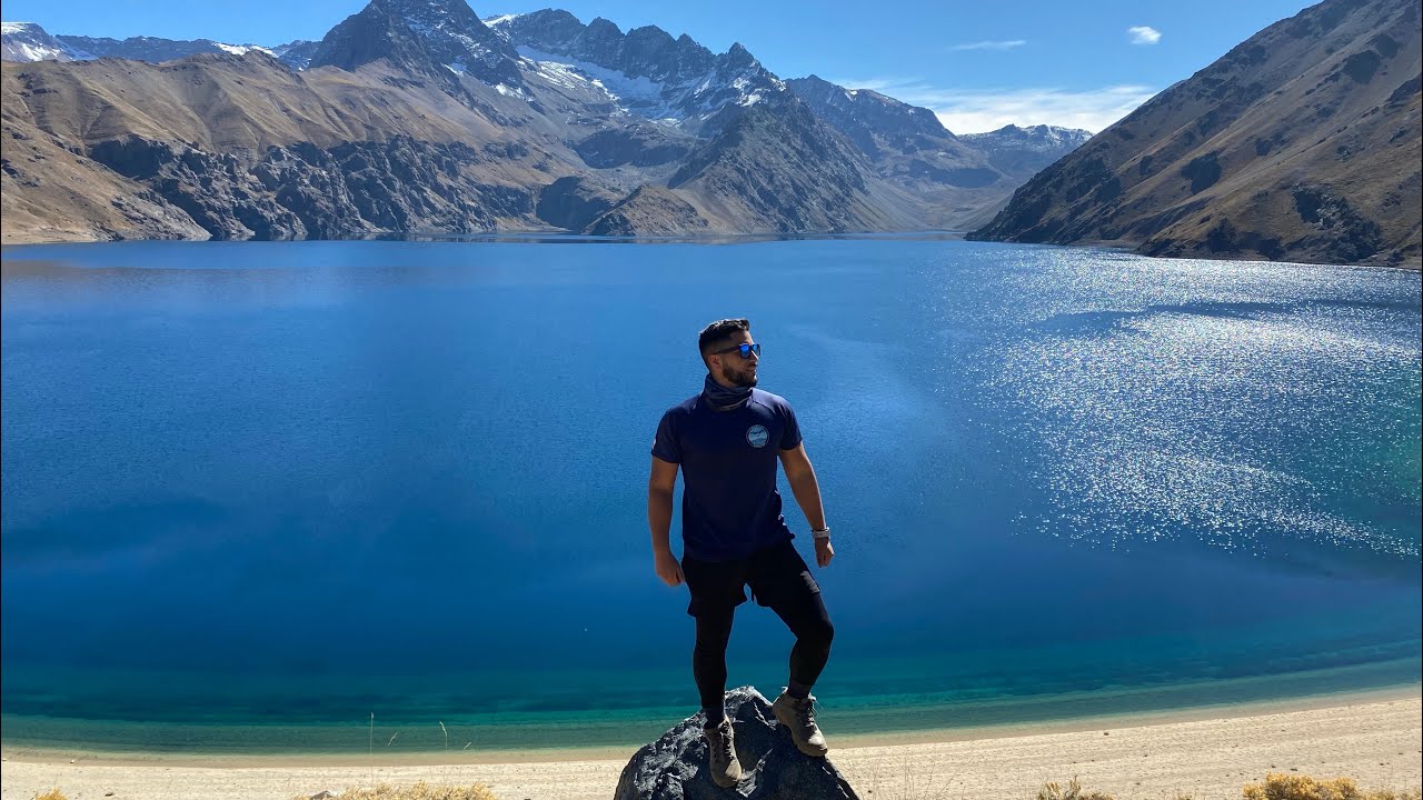 Ruta de tres lagunas en Laguna negra en cajón del maipo
