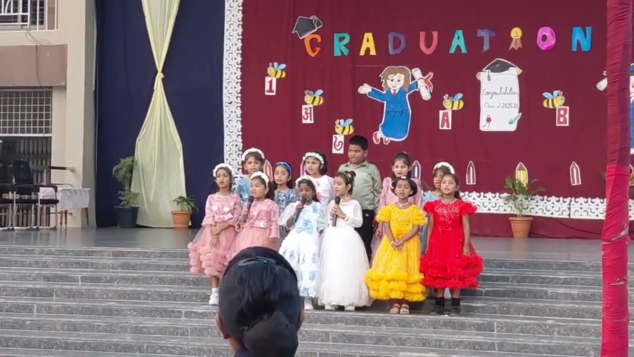 Arlyne along with her friends singing Prayer Song on UPP Graduation Day ..!! #school #prayersongs 