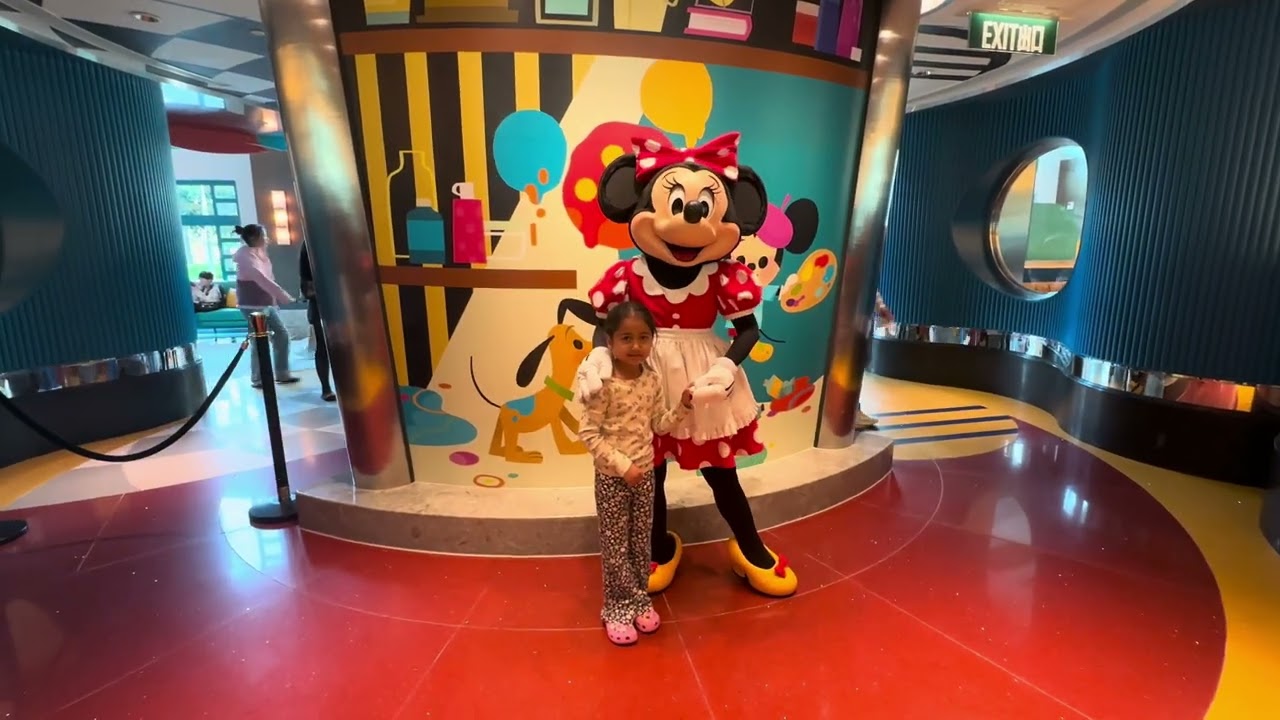 Mini Mouse meet