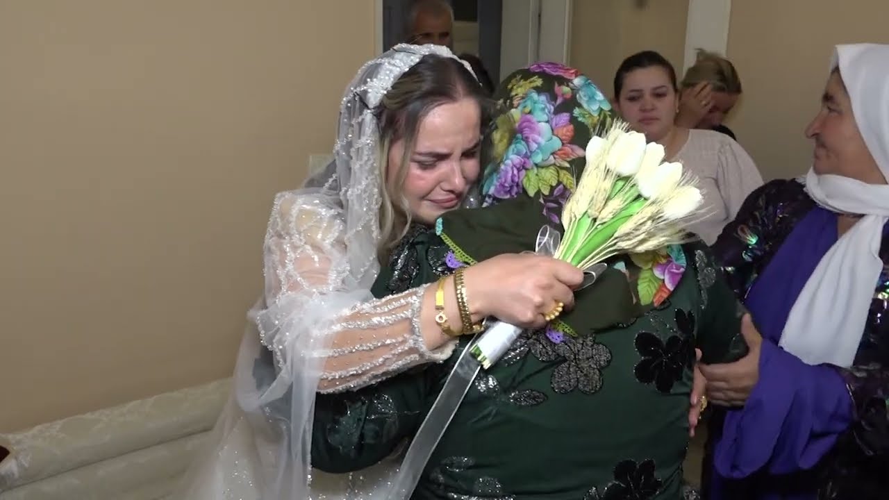 Yürekleri Sızlatan Veda / Gelin Ailesinden Kopamadı / Meryem Gelin / KURDISH WEDDING