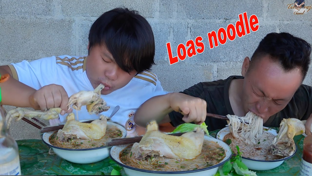 npawg lem tubzeb noj fawm xeev khuamก๋วยเตี๋ยวเชียงขวางอร่อยมาก laos noodle