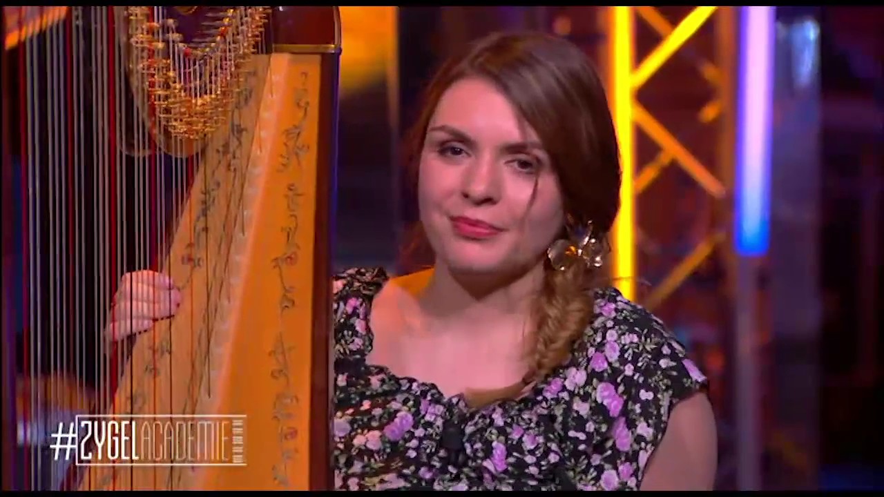 Pauline Haas (harp) plays 