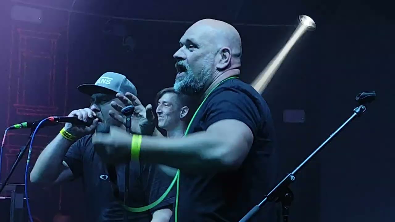 Fresh Fabrik - Fight (Vörös András X Horváth Pityesz)