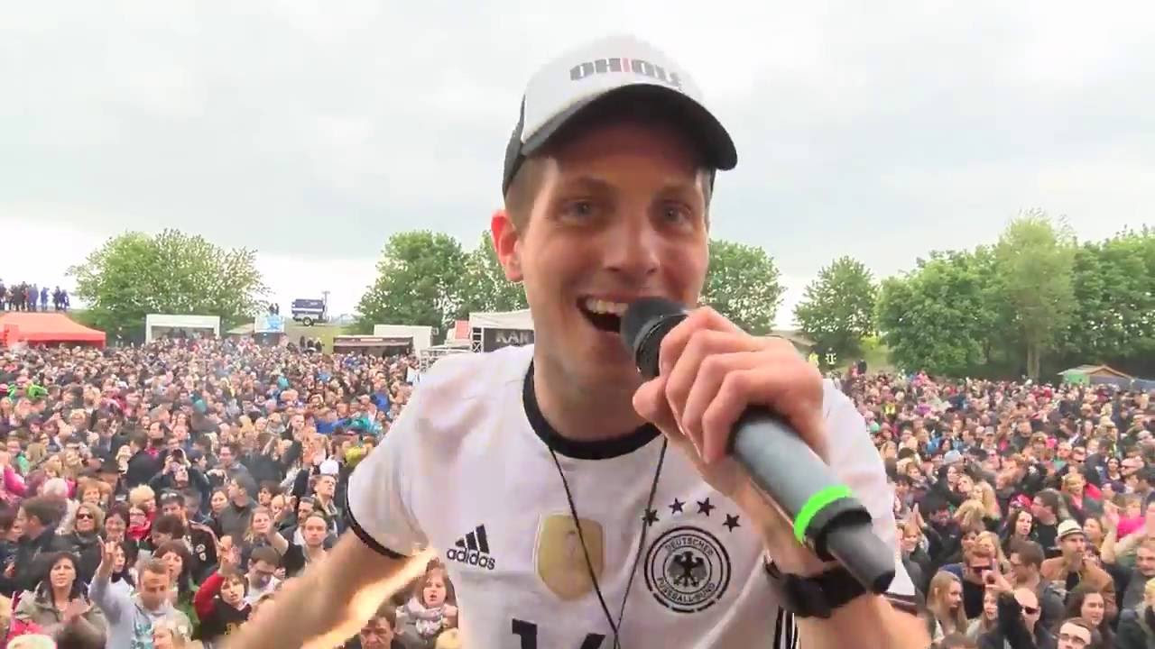 Oh Deutschland Olé (Champs Elysées) - Axel Fischer (EM Song 2016)