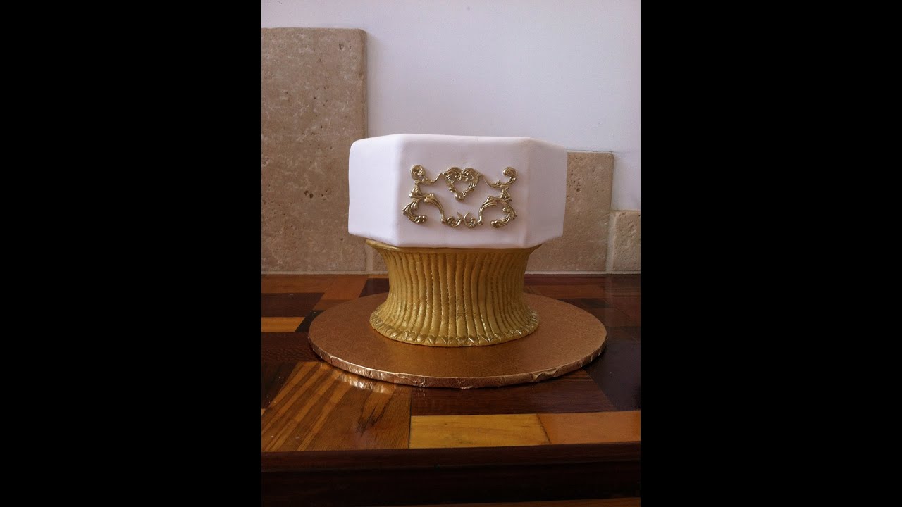 How to Make Your Own Cake Pedestal