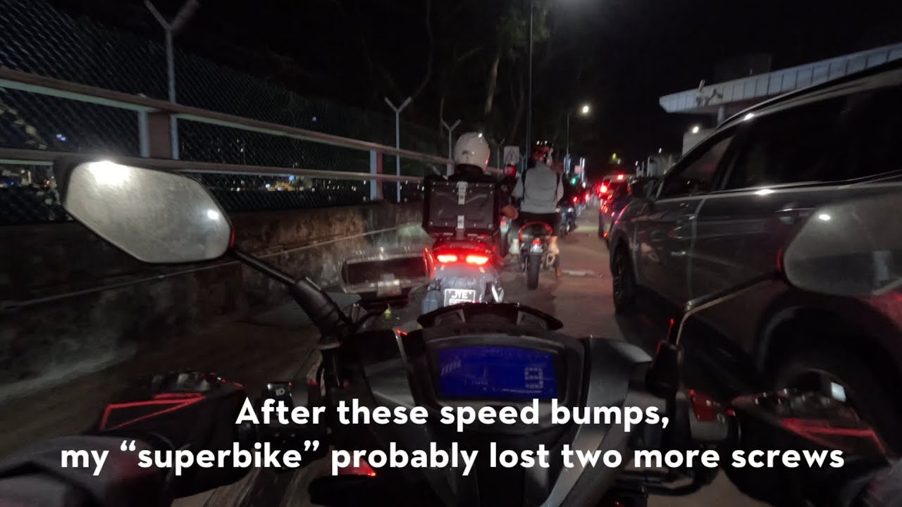 Take U There | Crossing the Border | A Daily Ride Between JB and Singapore | 穿越关卡 | 新山与新加坡之间的日常骑行 4K