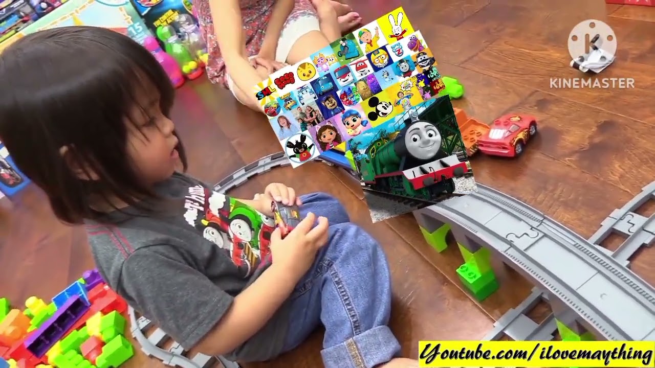 Hulyan And Maya LEGO Duplo Train Crash To 