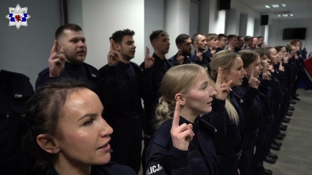 Pierwsze w 2026 roku ślubowanie policjantów w kujawsko-pomorskiem - KWP Bydgoszcz