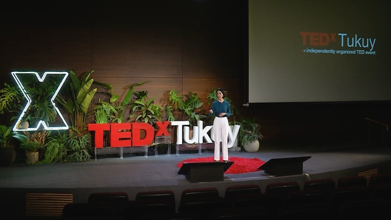&iquest;Es posible tener pol&iacute;ticas p&uacute;blicas de largo plazo en el Per&uacute;? | Claudia Cornejo | TEDxTukuy