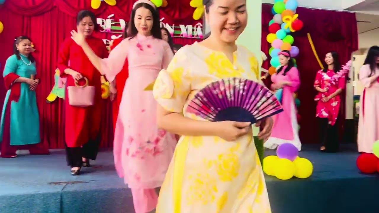 ngày 10 tháng 2, 2026