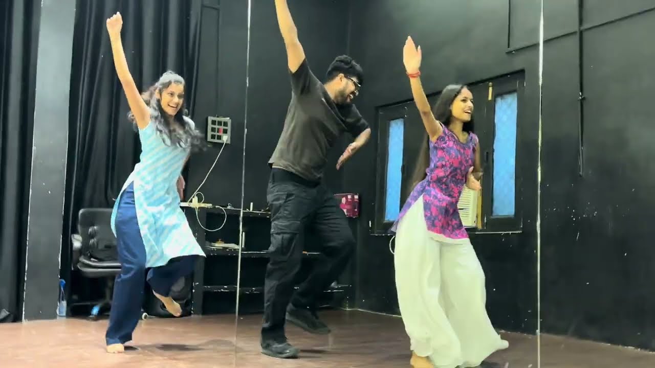 Patli Kamar Dance 