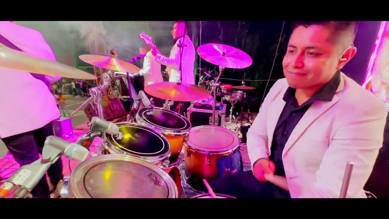 EL DISFRAZADOR - GRUPO SOBERANO DE TIERRA MIXTECA (EN VIVO) DESDE SAN SEBASTIÁN, TLACOTEPEC, PUEBLA.