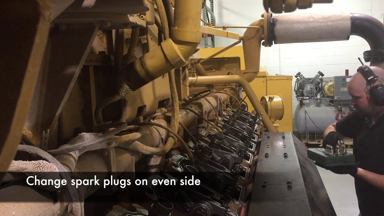 Caterpillar G3520C Full Service (Time Lapse) And Start-up
