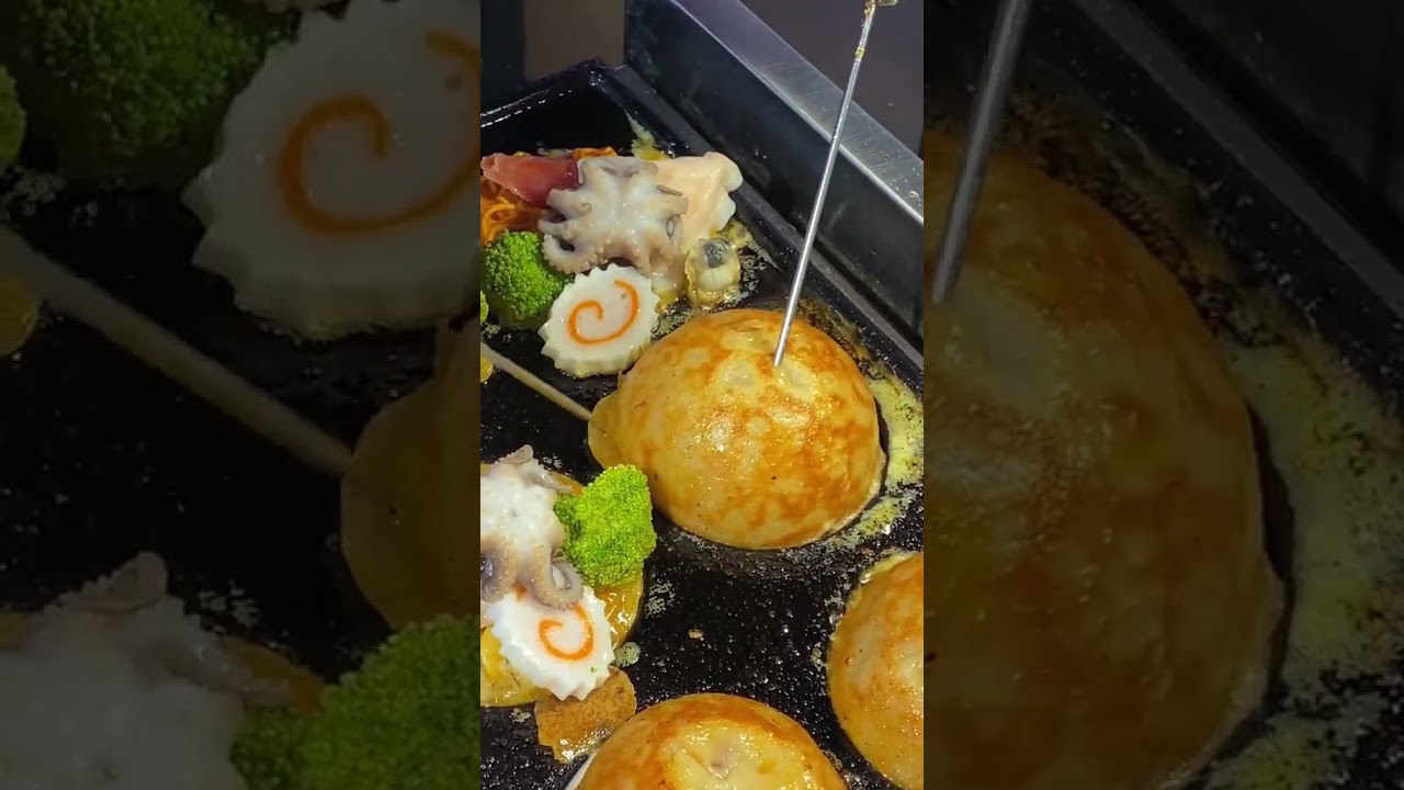 The Best Octopus Takoyaki Street Food in Tokyo!