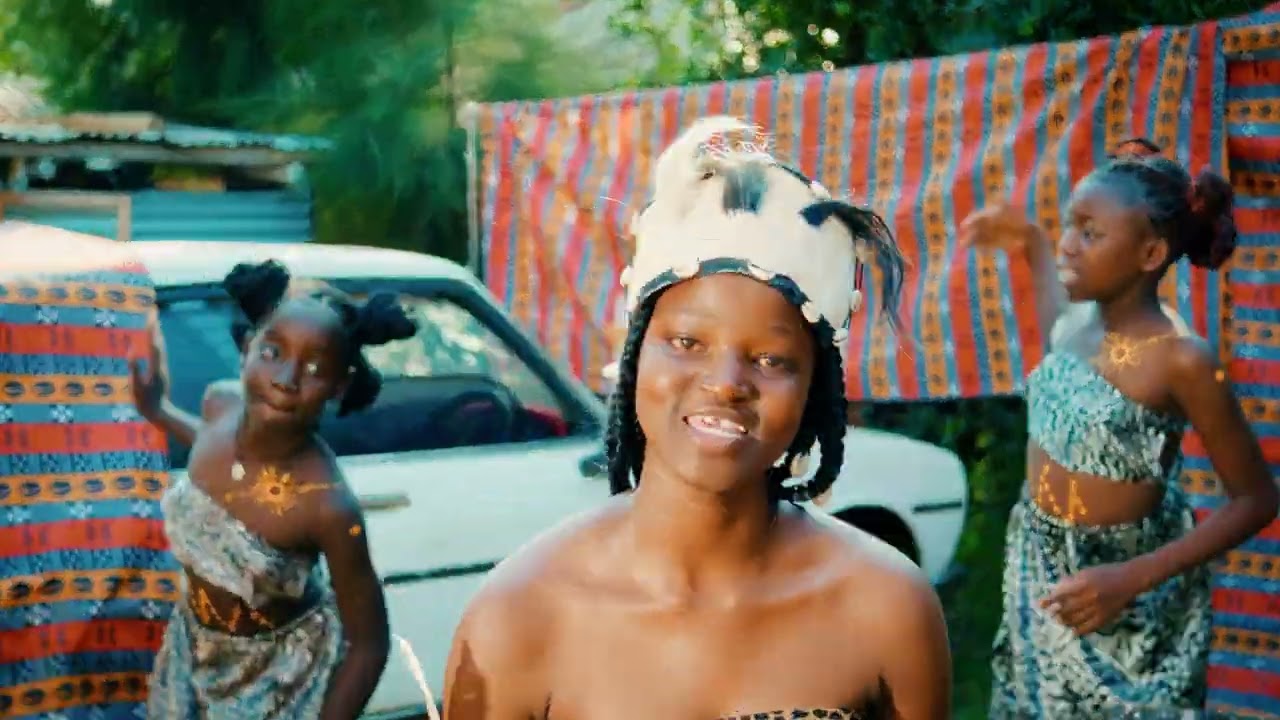 Queen Rose - Tie Dero (official 4k video)