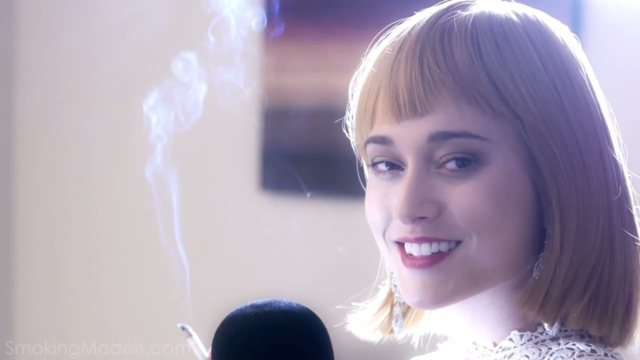 Smoking Models - Arabella 4K