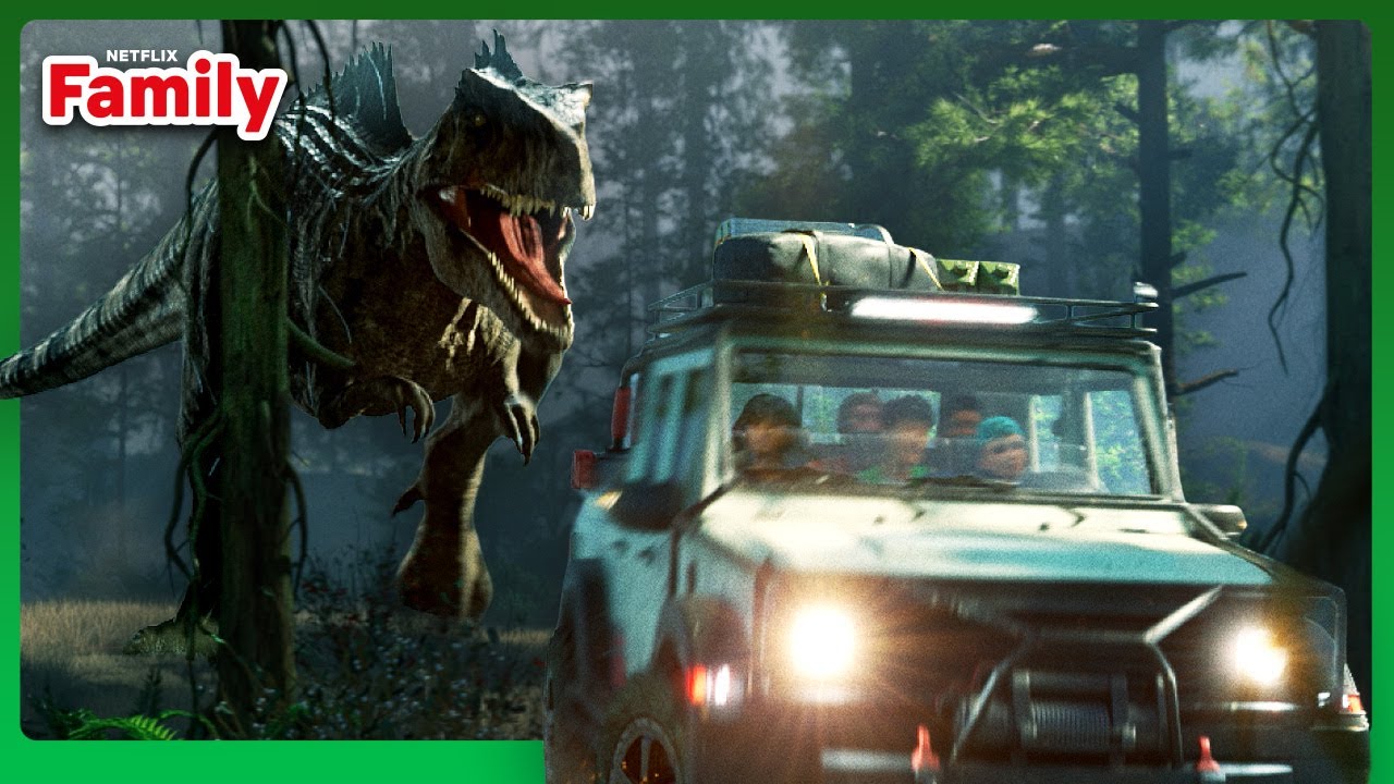 Giganotosaurus Car Chase! | Jurassic World: Chaos Theory | Netflix Family