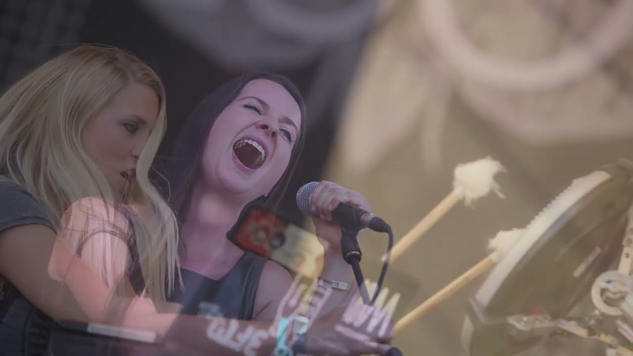 A tribute to the PROGLADIES   of the Night of the Prog (Loreley).