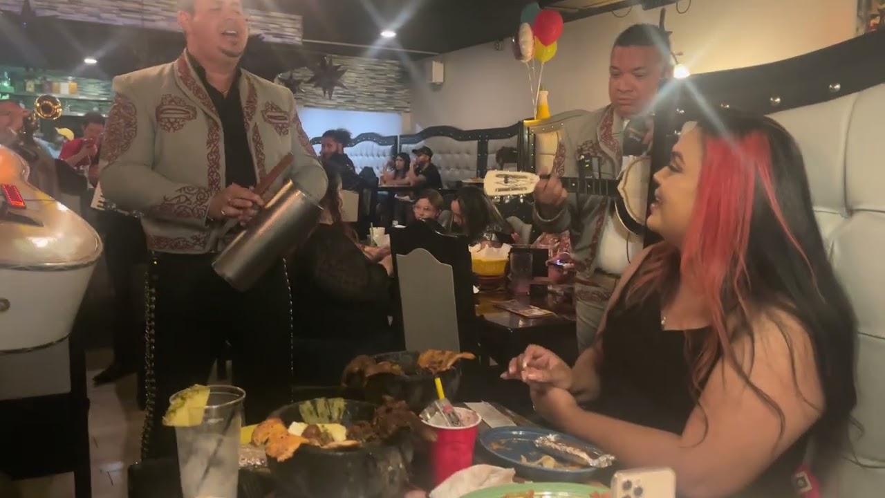 Amarte a la antigua con el mariachi Tampa