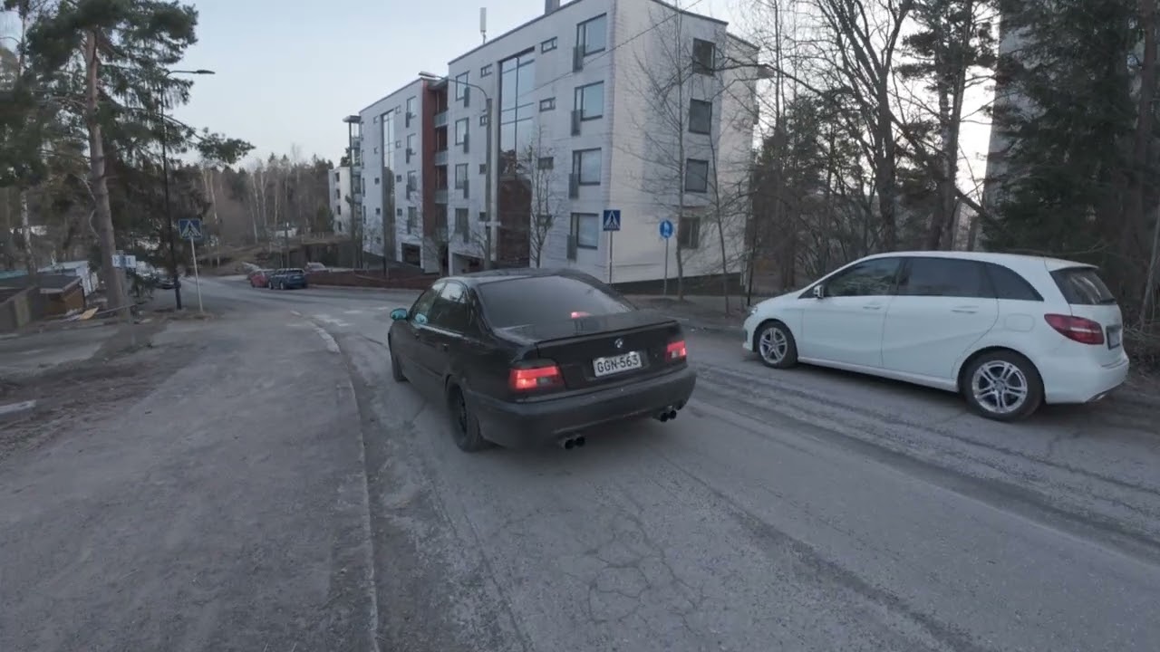 BMW E39 M5 muffler delete, sunday driving, early spring in Finland/ pikku sunnuntai ajelut