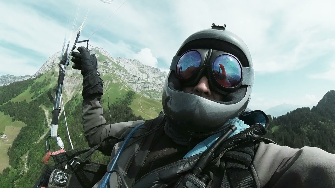 Fluga goggles flies 150k in 150sec