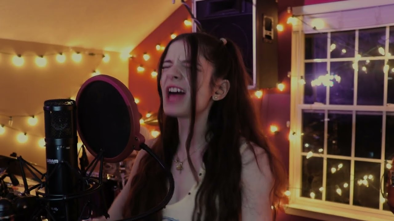 Platinum Moon - Barracuda (Heart Cover) - Live From The Attic