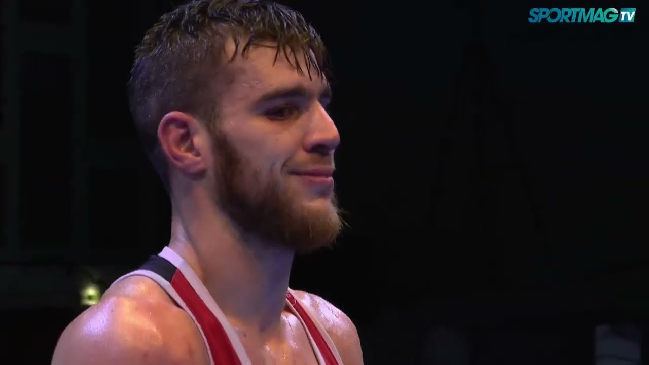 Boxe : Mathieu Bauderlique le plus costaud
