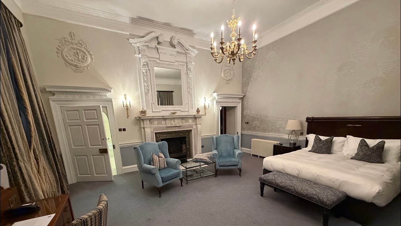Экскурсия по номеру Akhnaton Suite в роскошном отеле Buxted Park, Сассекс, Великобритания.