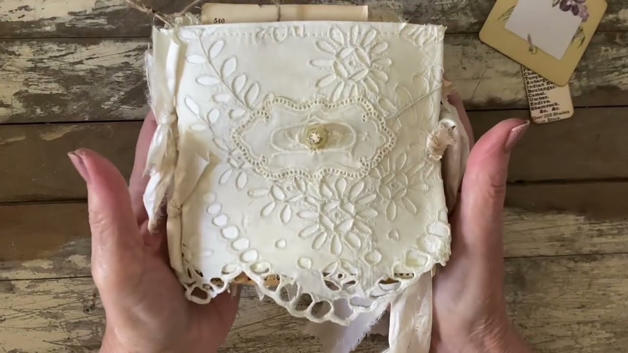 Little White Eyelet Journal @dorothyjanetoo