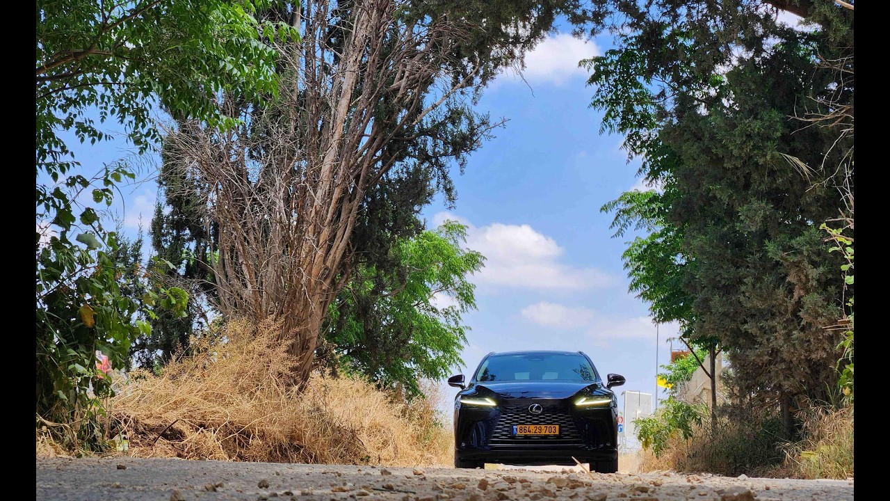 RXלקסוס RX 450h+:  הפלאג-אין היוקרתי שמגהץ את השטח בנסיעת מבחן