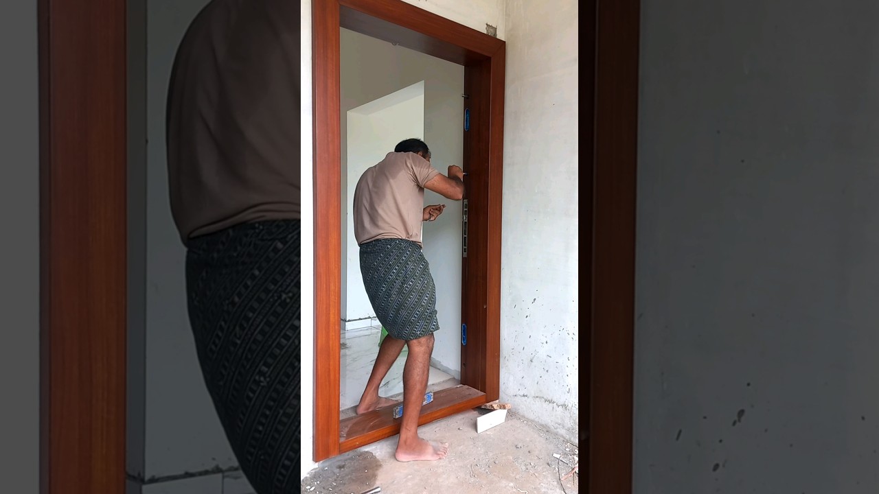 Steel Door Installation-Installing a Sturdy Steel Door | Quick Clip #SteelDoor #doorinstallation
