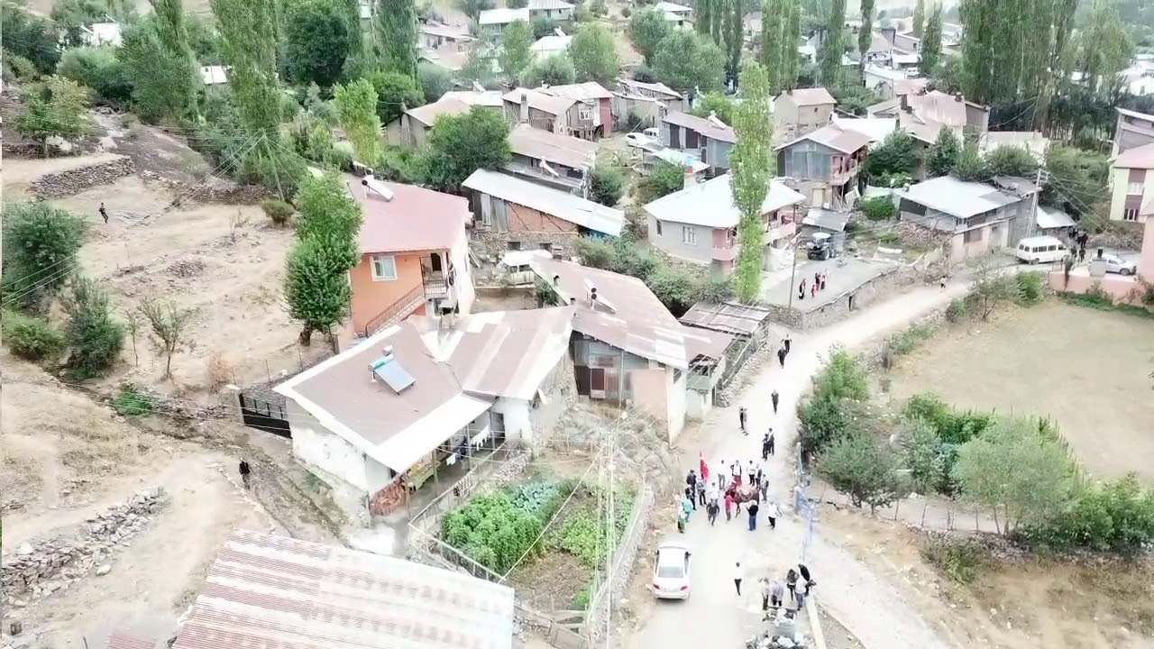 Sivas asarcık köyü 5.madımak festivali gelin ata binme