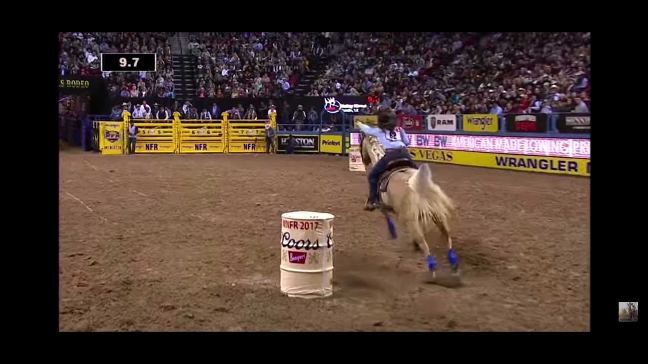 Hailey Kinsel breaks arena record(again)