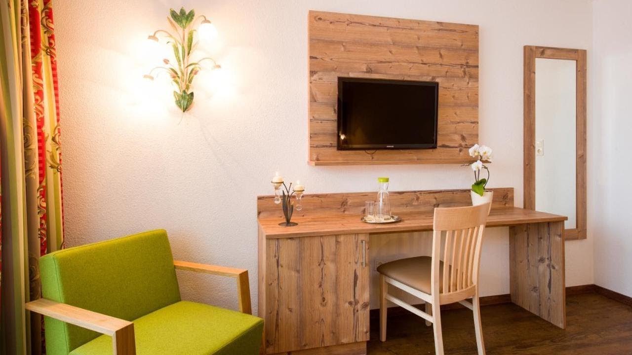 Hotel Gasthof Zum Schwanen, Reutte, Austria, Germany