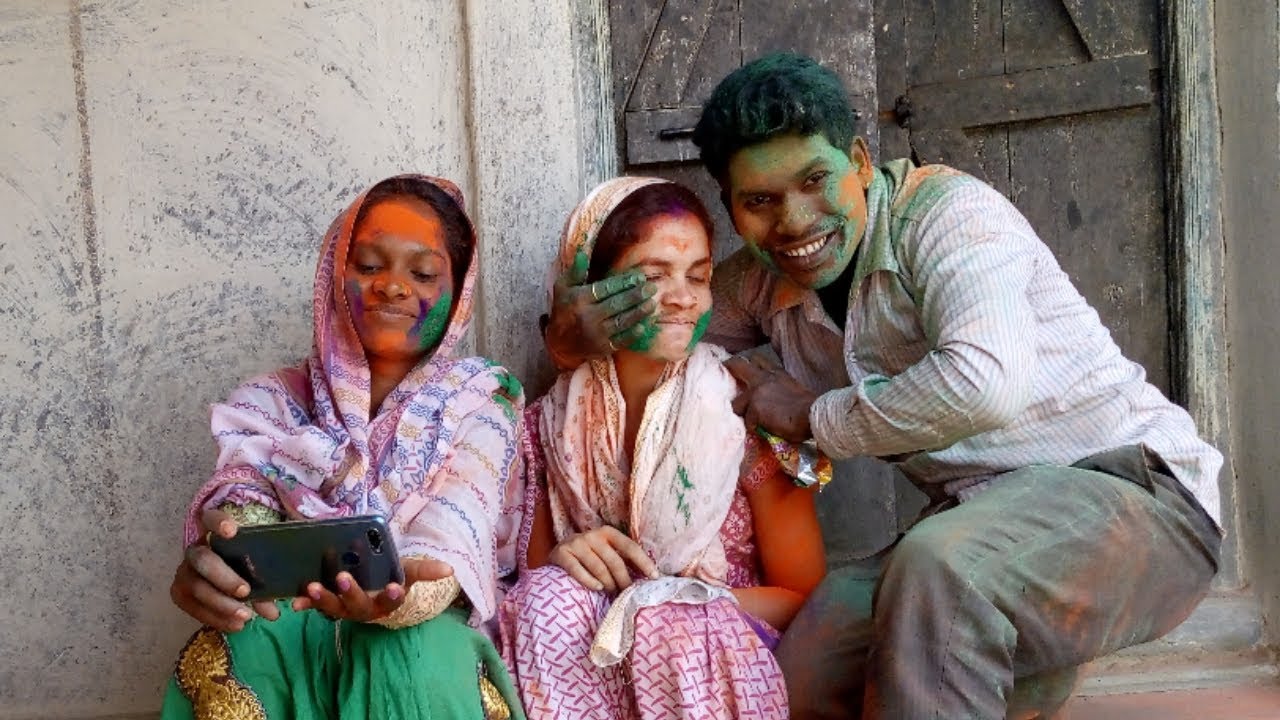 Happy Happy family Holi 2019 part 2 village ,R.D VLOGGER