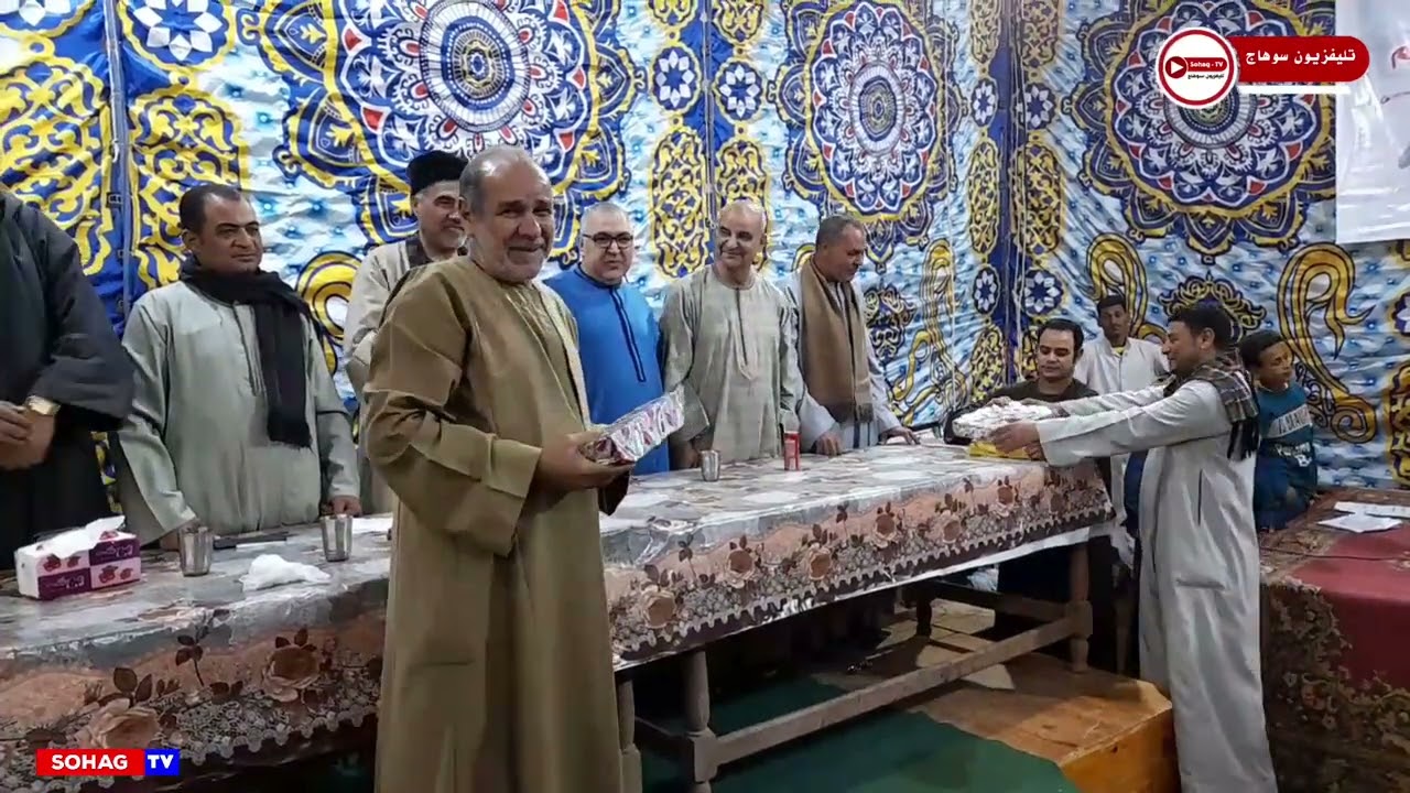 شاهد: حفل تكريم حفظة كتاب الله بمكتب تحفيظ 