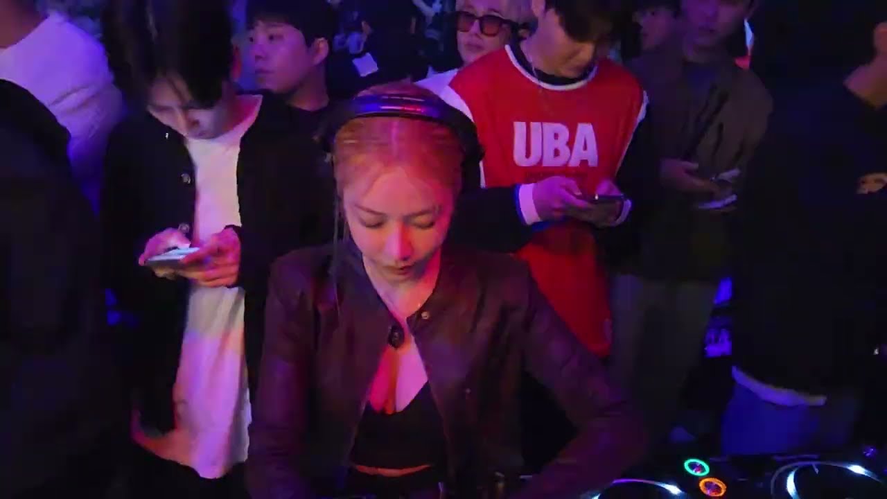 DJ YENA(예나) 라이브 공연, 신사 클럽 잭리빈 목요일 파티