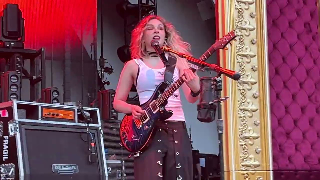 Hell you Call a Dream-The Warning Front Row Hollywood Bowl, 4K 5/14/2025