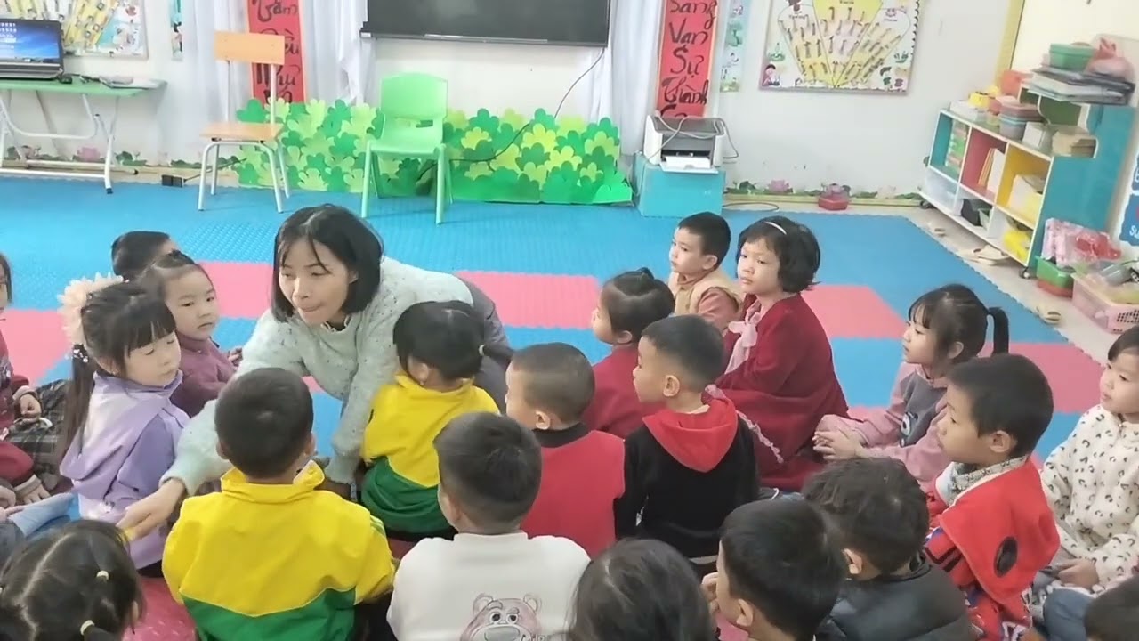 HDTN: Trang phục ngày tết 5TA1