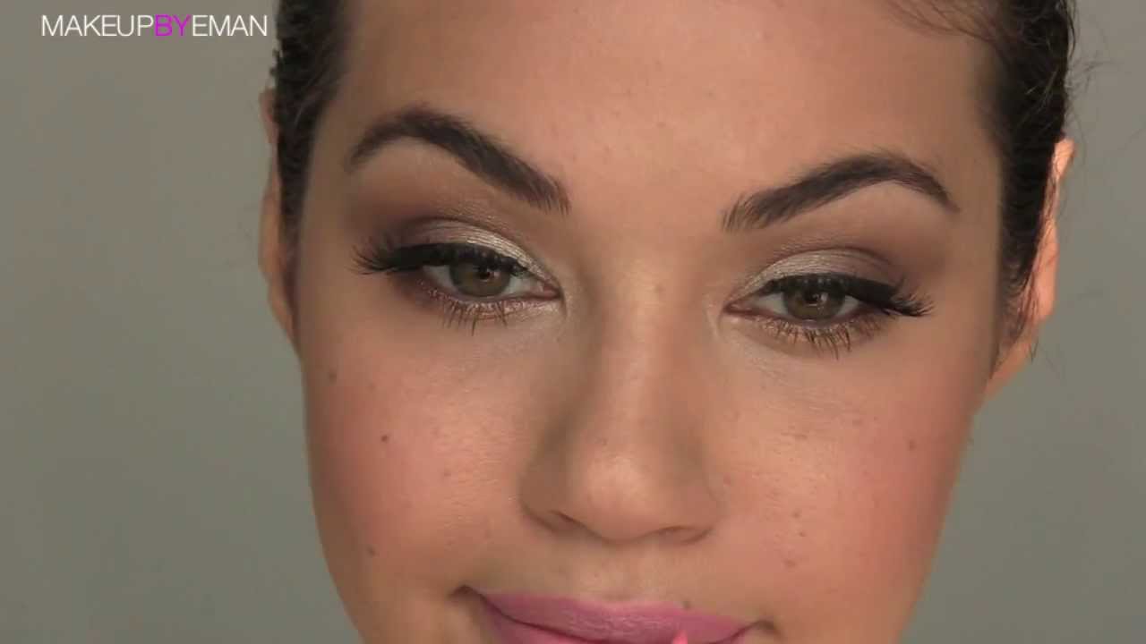 How To Make Your Makeup Last All day​​​ | Eman​​​