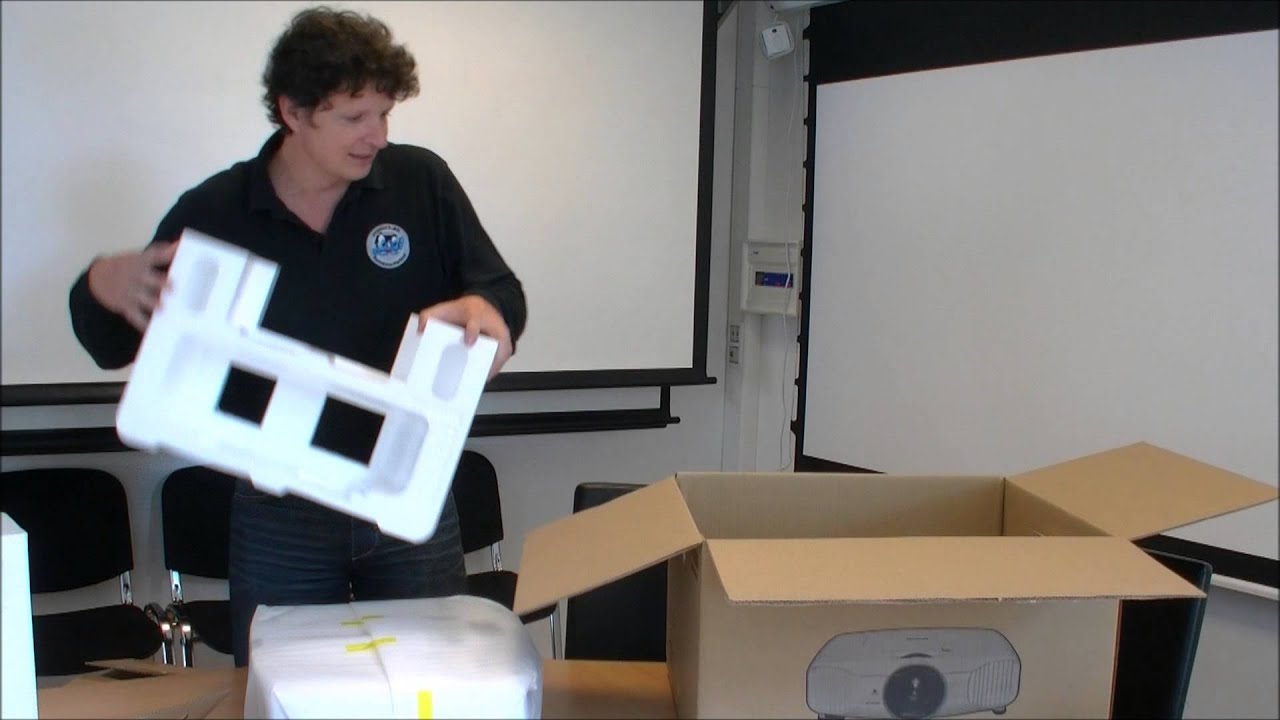 Epson TW7200 im unboxing Video.