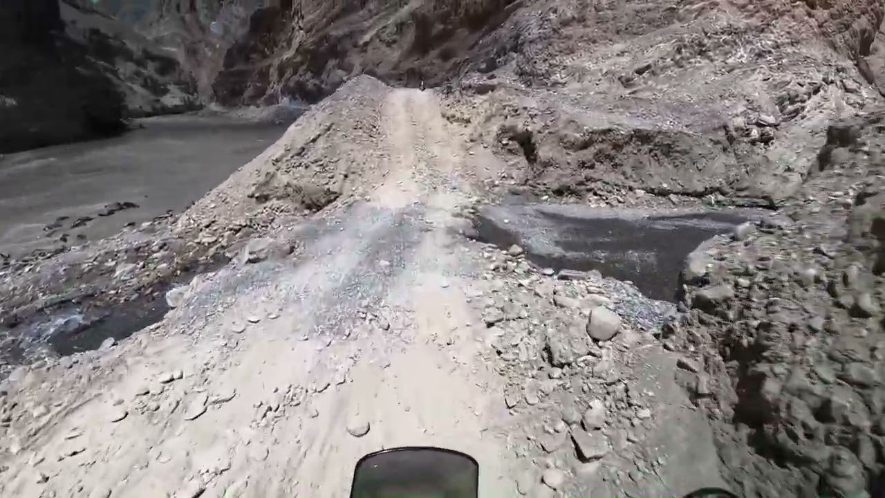 India 5: Solo Motorcycling Zanskar Valley, paved, off road, crash and joy!
