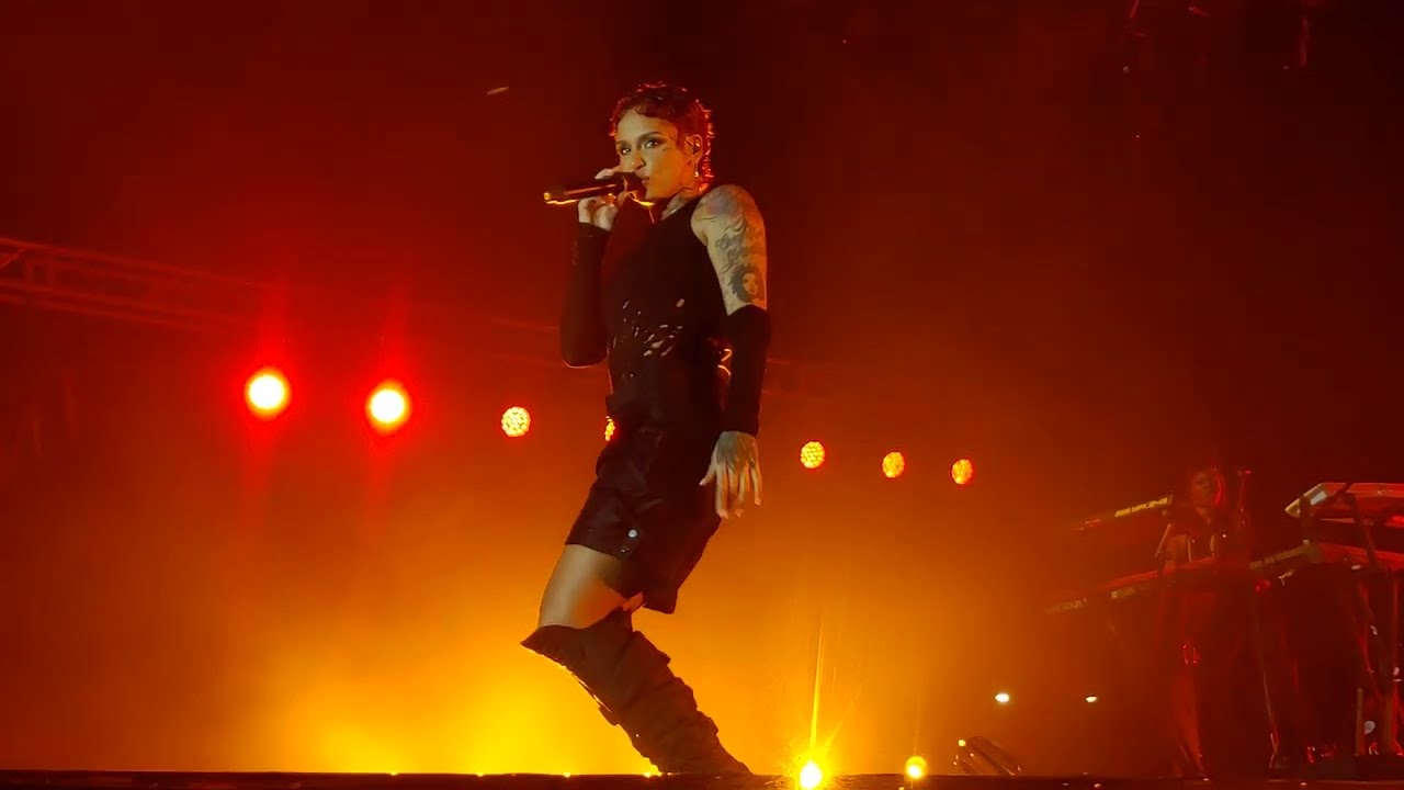 Kehlani ‘Can I’ (Live at SM Seaside Complex Cebu | 2.18.2023)