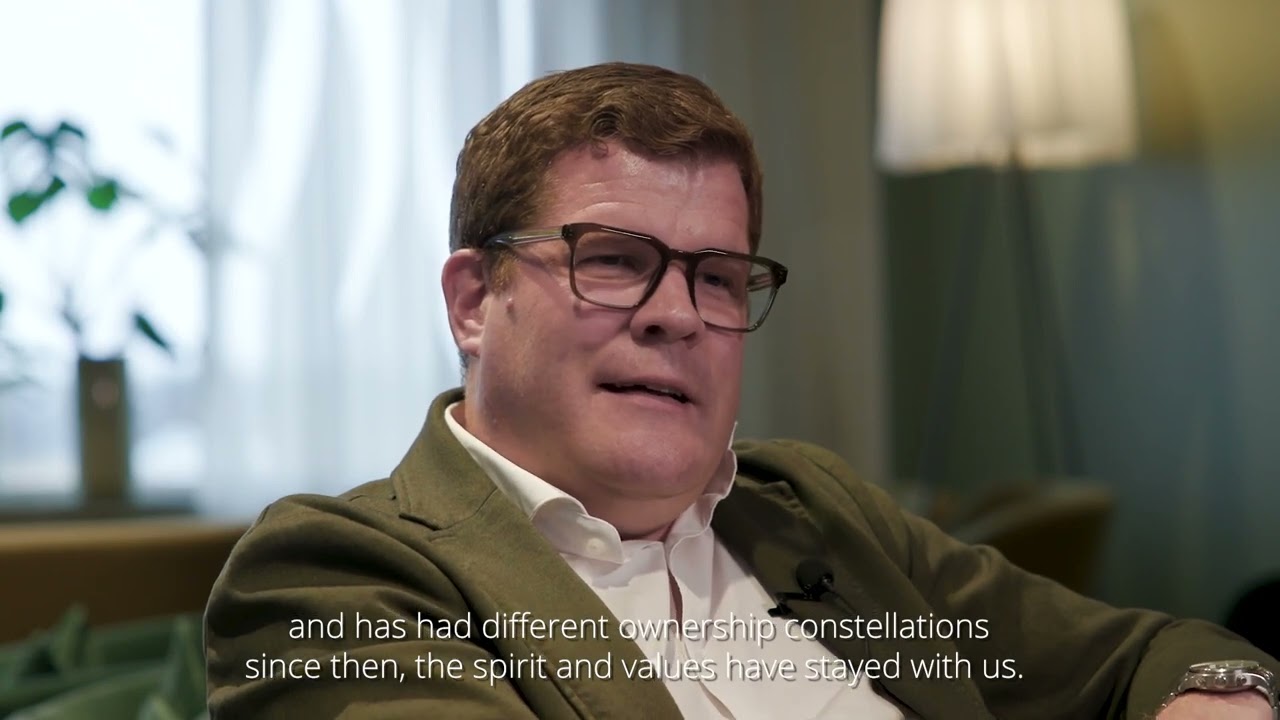 Jacob Nilsson, work as President and CEO at Axjo Group.