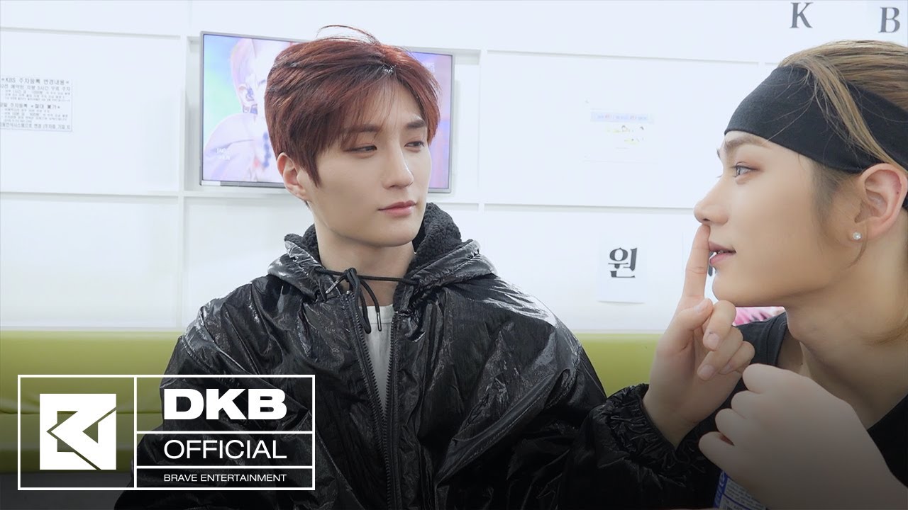 DAKCUMENT #37 닼둥이들의 티키타카 행진😎 (Feat. 뮤직뱅크)