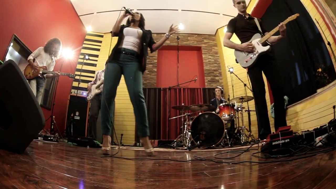 Noname cover band - Bruno Mars - Locked Out Of Heaven