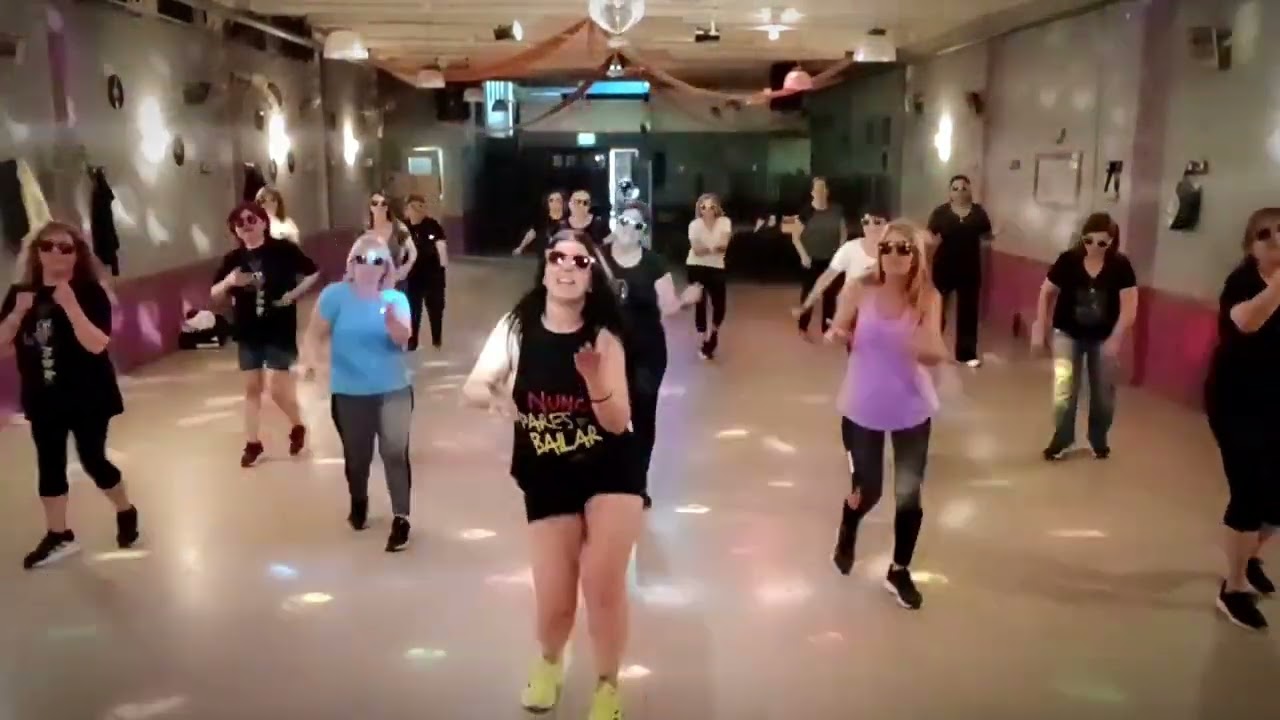 TU MISTERIOSO ALGUIEN ZUMBA..