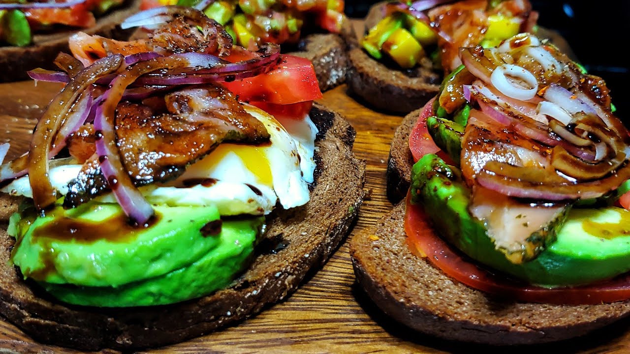 HOW TO MAKE THE BEST AVOCADO TOAST!